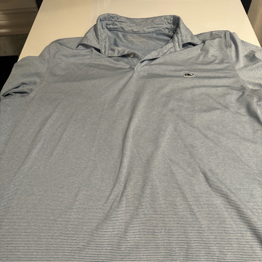 Vineyard Vines performance polo light blue M